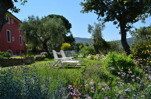 Bed & Breakfast Giardino Dei Sugheri