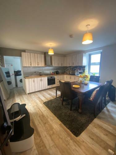 Deluxe 2 Bed Apartment Near Lanark In Scotland