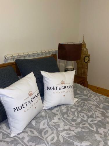 Deluxe 2 Bed Apartment Near Lanark In Scotland