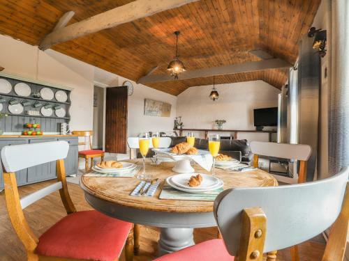 Sea View Apartment At The Colliers Arms, Pwll