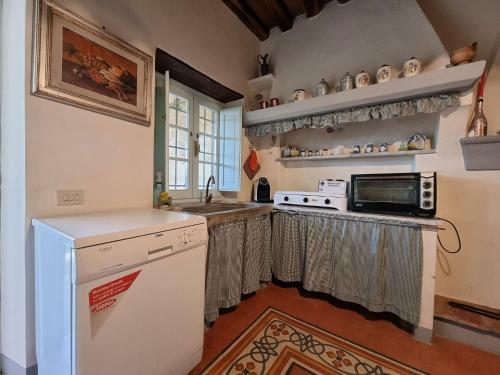 Holiday Home In Orbicciano-camaiore-lu With Private Pool