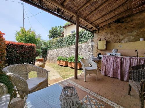 Holiday Home In Orbicciano-camaiore-lu With Private Pool