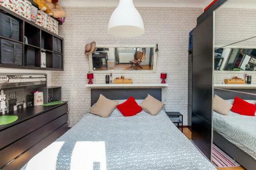 Isola Porta Nuova District Apartment
