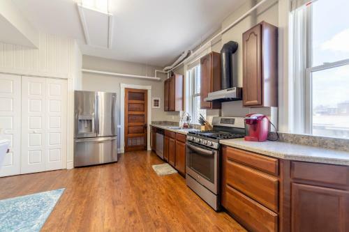 Apartamento Sleep 16 5br 4ba 9bed The Swepson Bungalow