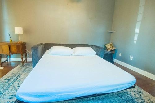 Apartamento Walk 2 Sreetcar! On Site Pool + W+d