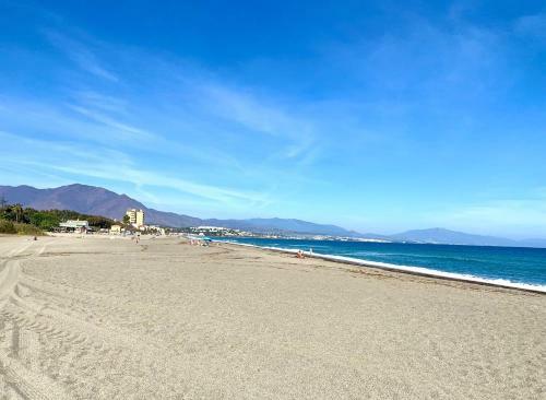 Blue Sunset Luxury Seaview Apartment La Duquesa