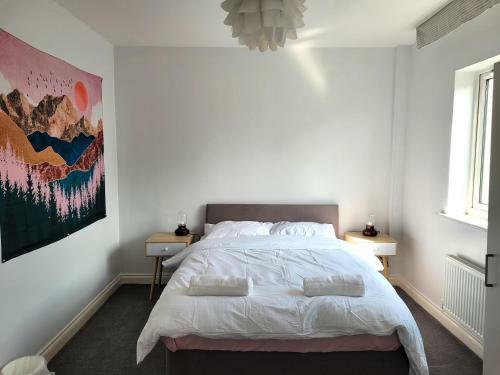 Conveniently Located Modern 3 Bedroom W/ Parking