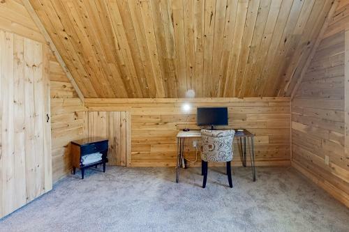 The Cabin At Camp Menatoma