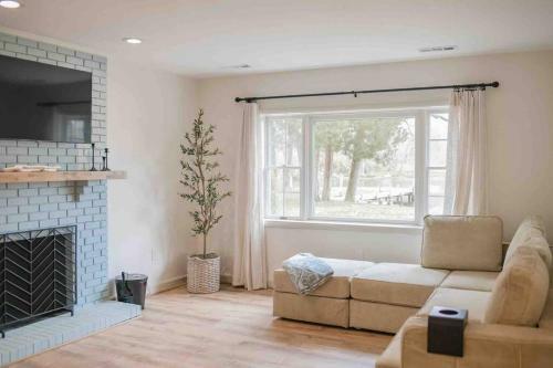 Villa Annapolis Charm Waterfront Amazing Views Chesapeake Bay Getaway - Private Pier!