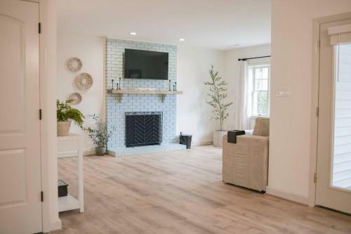 Villa Annapolis Charm Waterfront Amazing Views Chesapeake Bay Getaway - Private Pier!