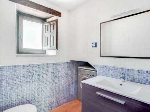 Rustic Holiday Home In Merilla With Valley View