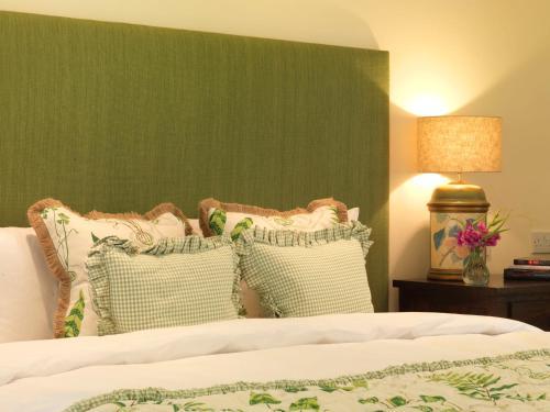 The Hare & Hounds Hotel