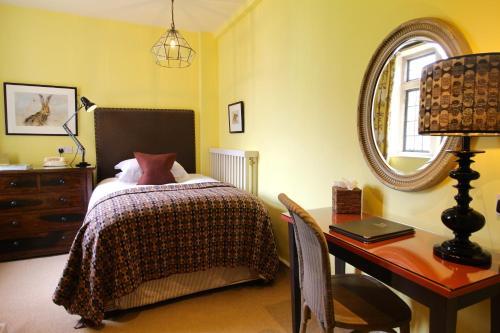The Hare & Hounds Hotel