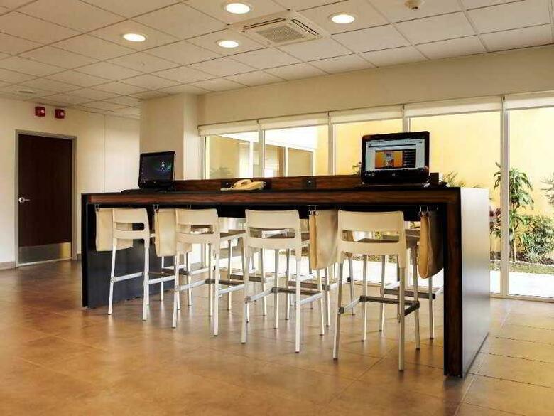 Hotel City Express Irapuato Norte