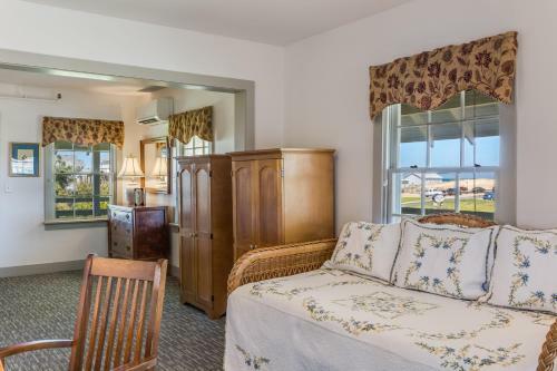 Posada First Colony Inn
