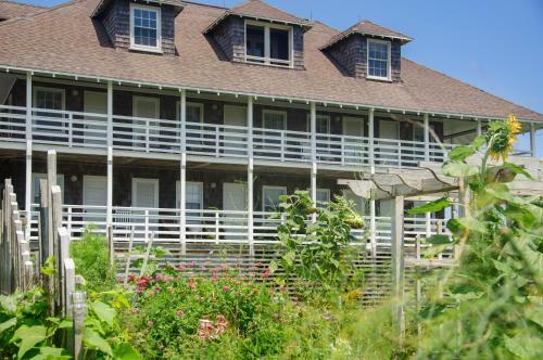 Posada First Colony Inn