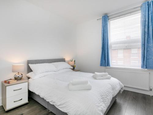 Pass The Keys Beautiful 2 Bed Home In Nottingham With Free Parking