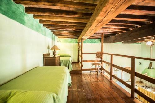 Hostal Castel D?arno Guest House