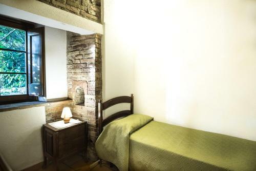 Hostal Castel D?arno Guest House