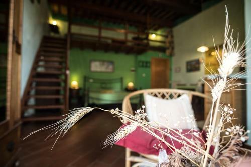 Hostal Castel D?arno Guest House