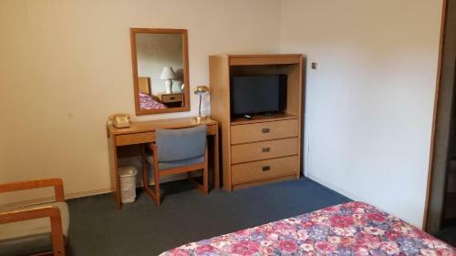 Tri Terrace Motel