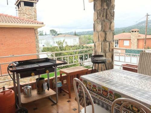 Entire Cottage With Swimming Pool And Bbq