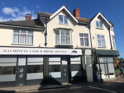 Charming Apartment In Ashley Cross