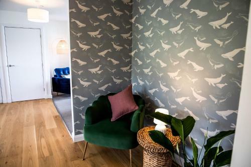 2 Bed Penthouse Apartment - 10 Plas
