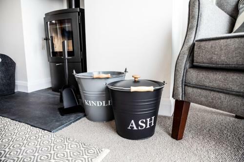 2 Bed Penthouse Apartment - 10 Plas