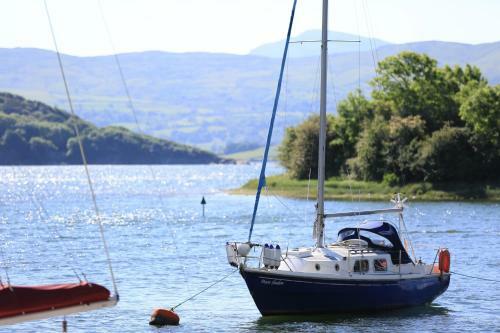 Fisherman Cove, Porthmadog 1112