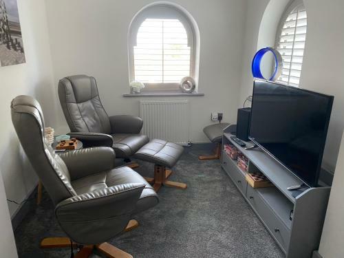 Hostal Moore Castle Holiday Suites