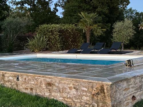 La Villa Paisible Avec Piscine
