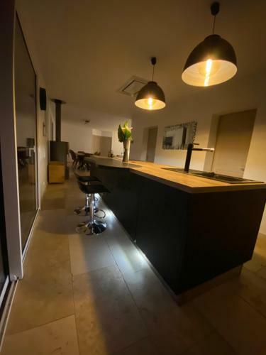 La Villa Paisible Avec Piscine