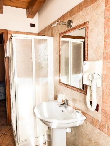 Hostal Le Finestre Su Borghetto