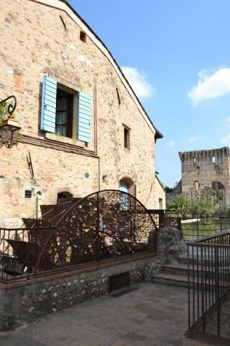 Hostal Le Finestre Su Borghetto