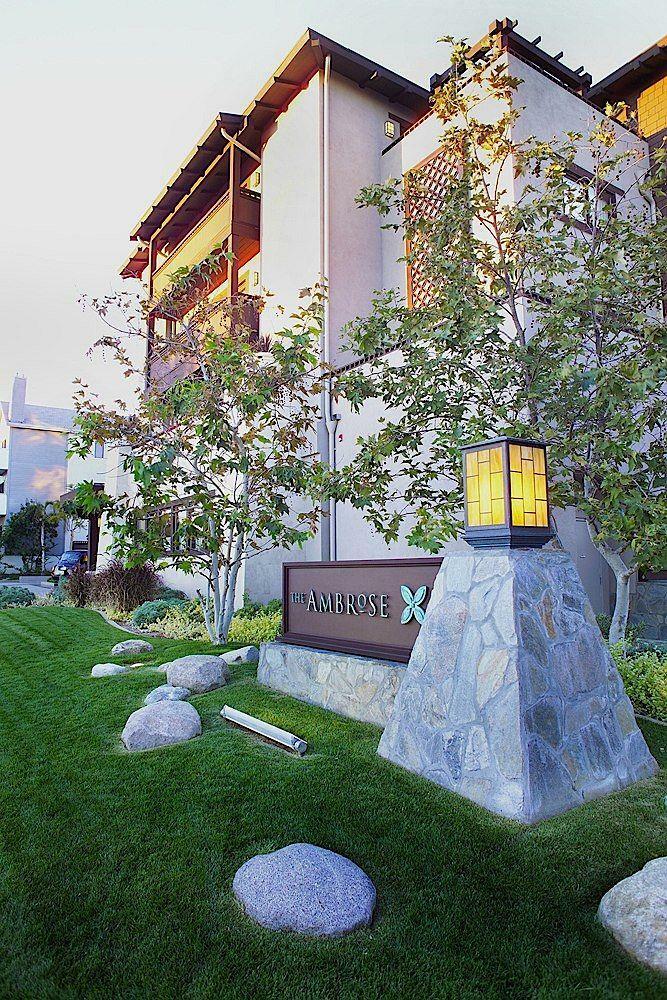 Ambrose Hotel