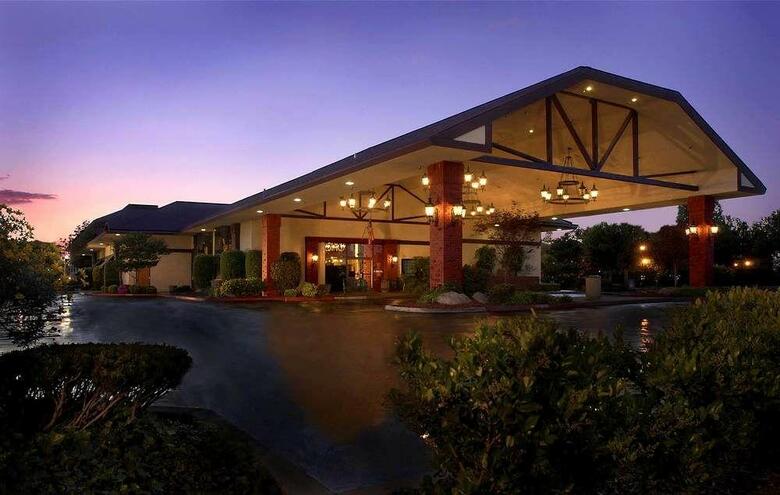 University Square Hotel