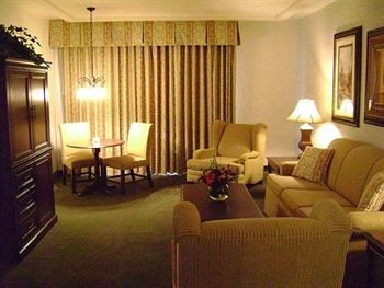 University Square Hotel
