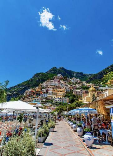 Beautiful 2-bed House In Positano Main Square Area