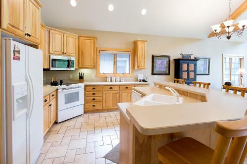 Interlachen Unit 3