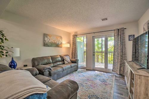 Apartamento Branson West Condo With Balcony And Mod Interior!