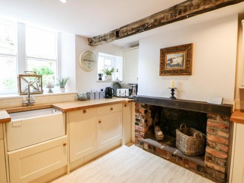 17 Millgate