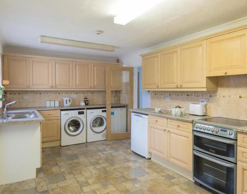 Greenaway, 4 Rockhaven Gardens