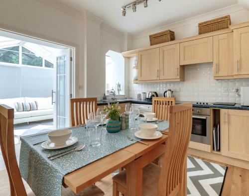 St Martins Apartment
