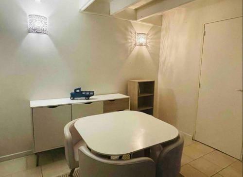La Maisonette - Terrasse - Tram - Gen�ve