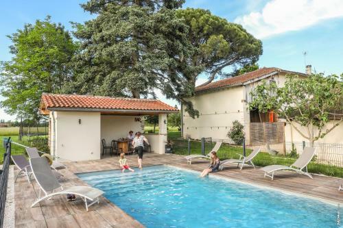 Le Mazage Des Tr�gans