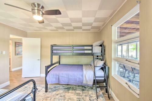 Waterfront Lake Ozark Pad Fishing And Boat Dock!