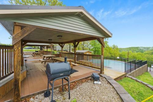 Black Bear Lodge
