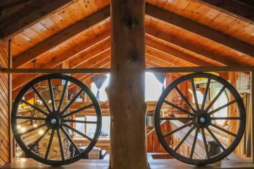 Rustic Livingston Ranch House With Mtn Views!