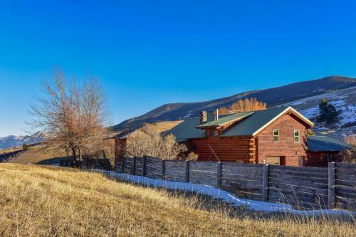 Rustic Livingston Ranch House With Mtn Views!